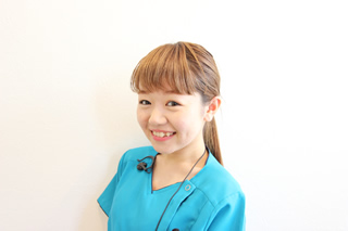 歯科助手 泉杏奈